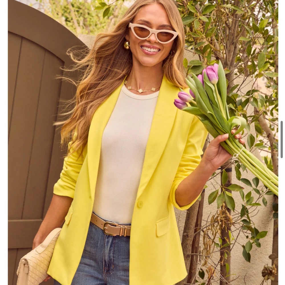 Vici Yellow Tailored Blazer